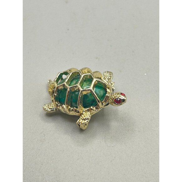 Vintage Turtle Scatter Pin Gold Tone Green Plastic Shell Sea Animal Figural - Picture 4 of 7